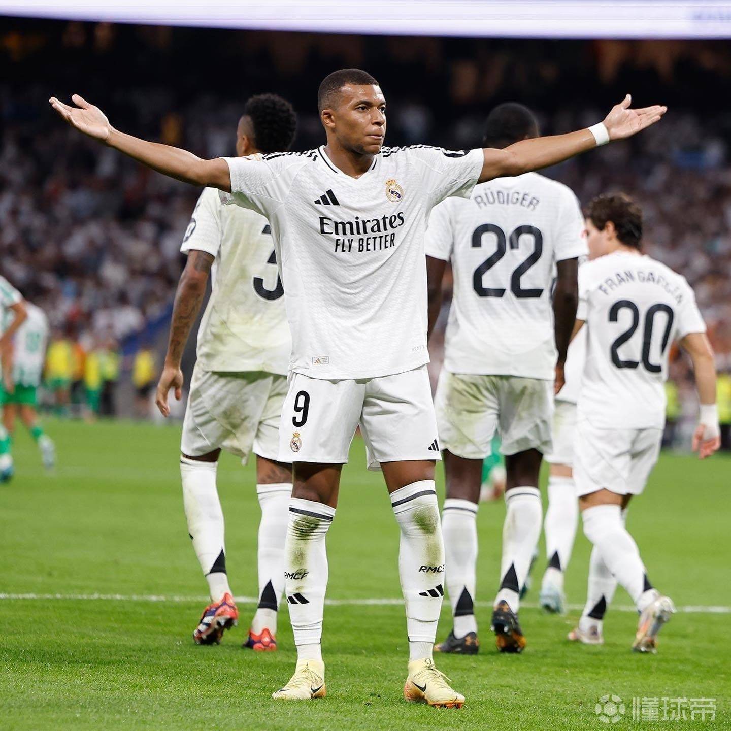 皇家马德里集结日回应争议，志在欧联名次提升，目标明确，医务组通报恢复